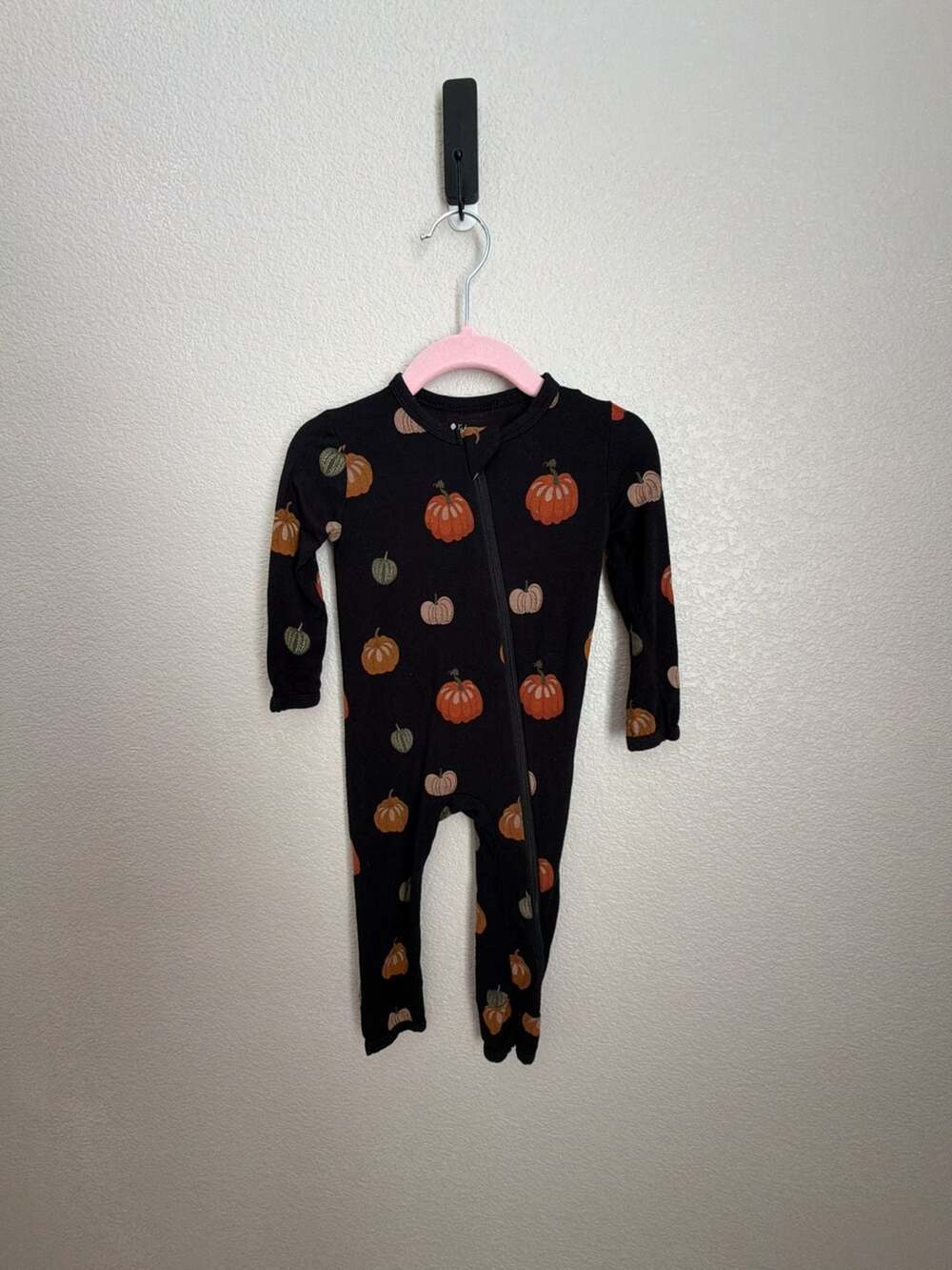 Kyte BABY Midnight Pumpkin Zippered Romper Pajamas
